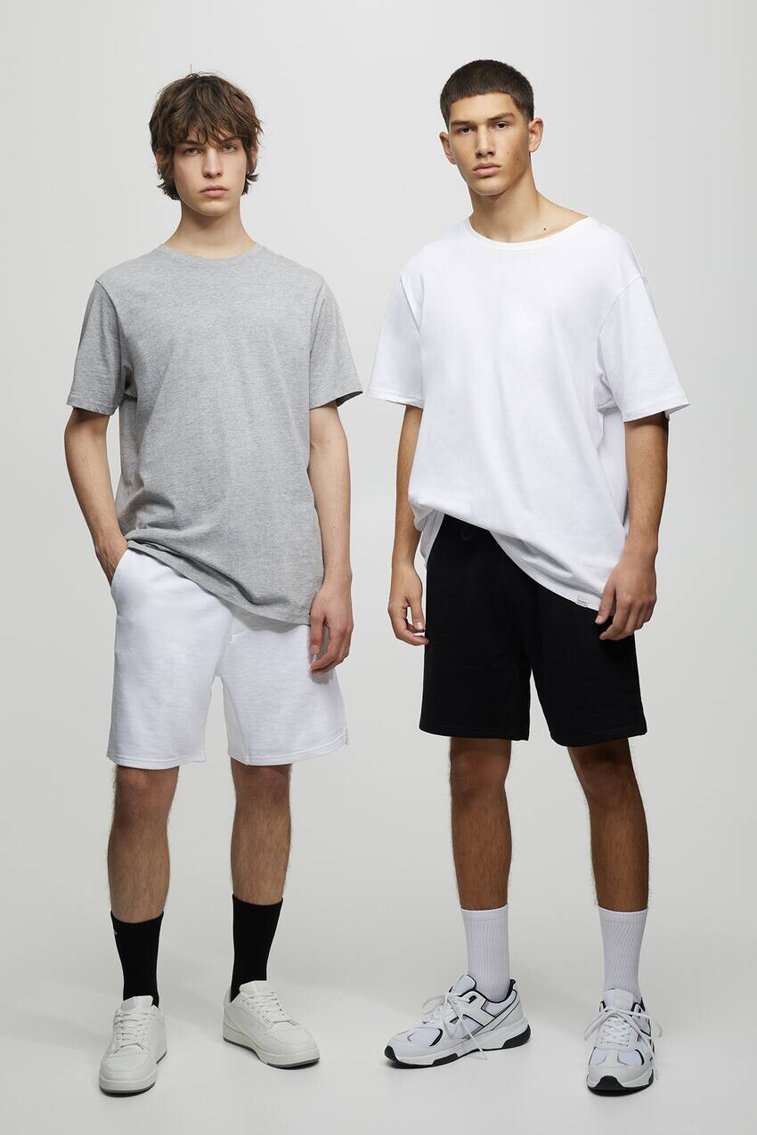 

Набор из 2 беговых шорт-бермуд Pull&Bear, черно-белый