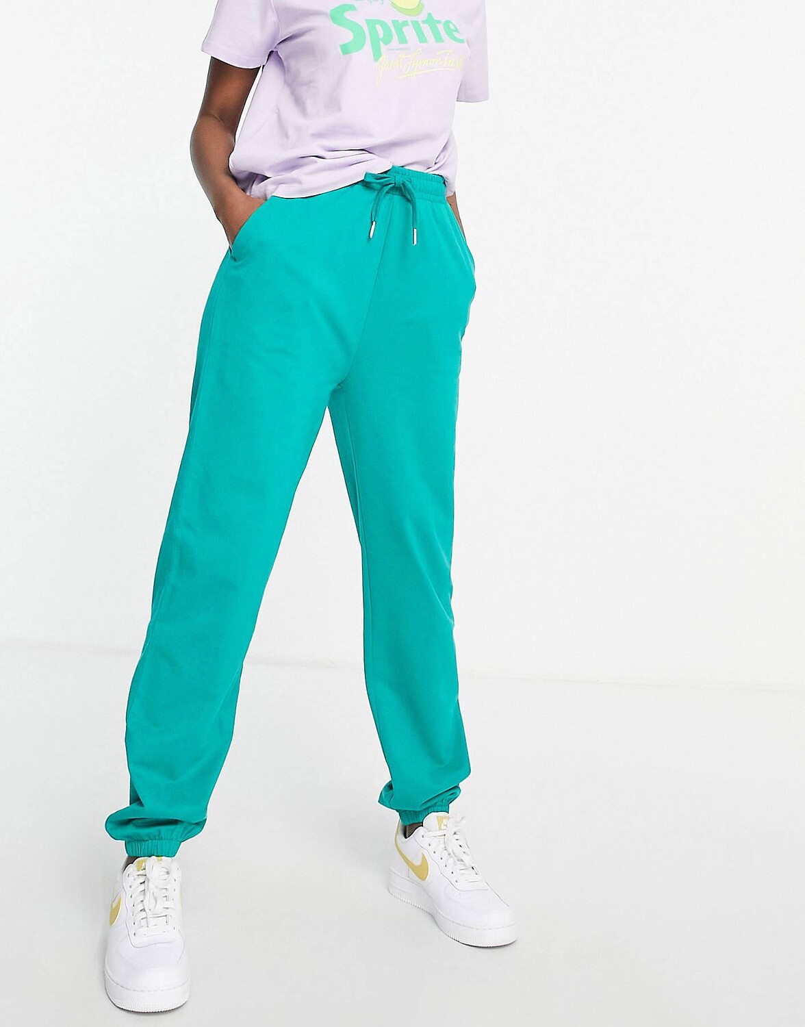 

Зеленые джоггеры базового цвета ASOS DESIGN - MULTI