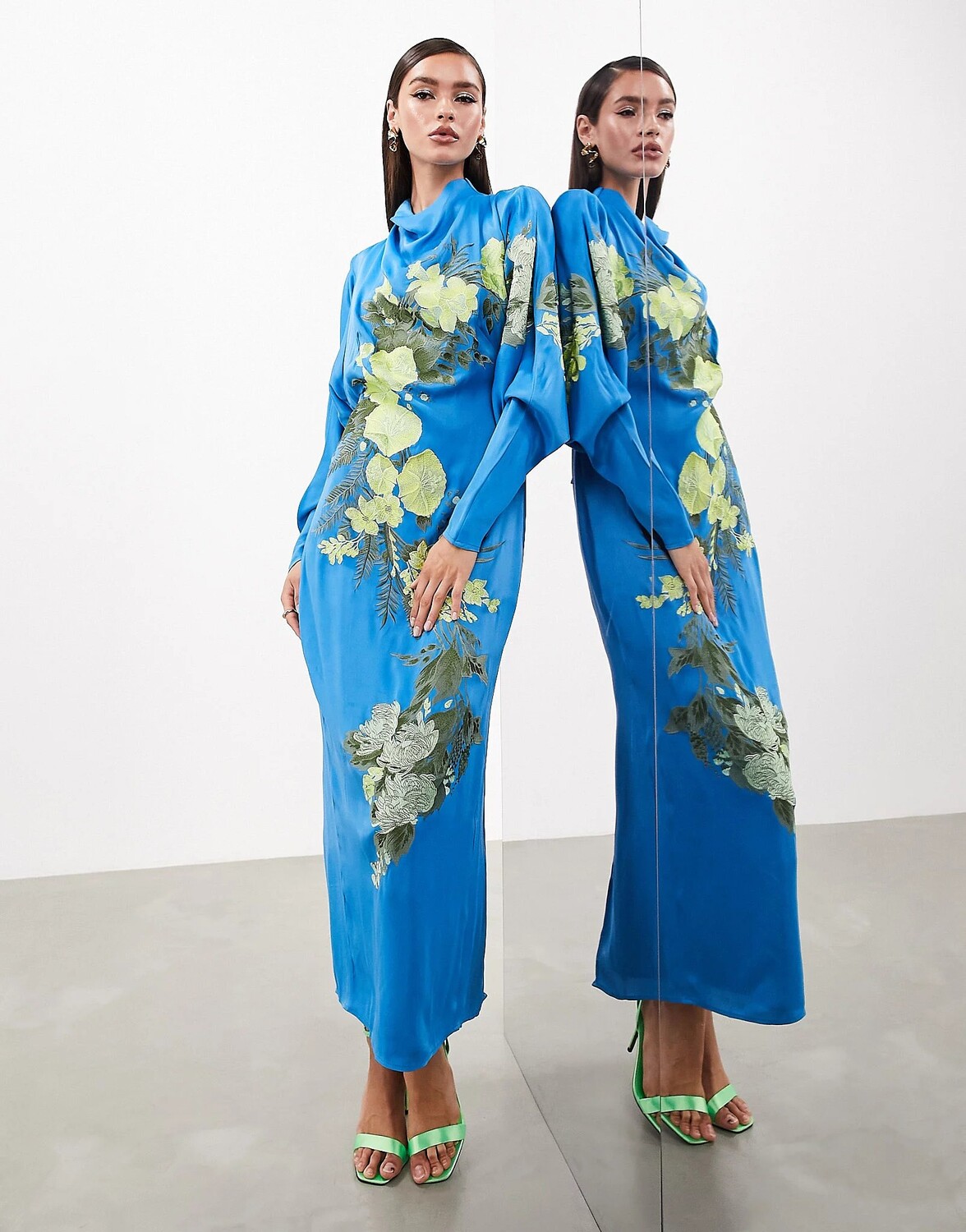 

Платье макси Asos Edition Satin Long Sleeve Embroidered With Drawstring Back, голубой