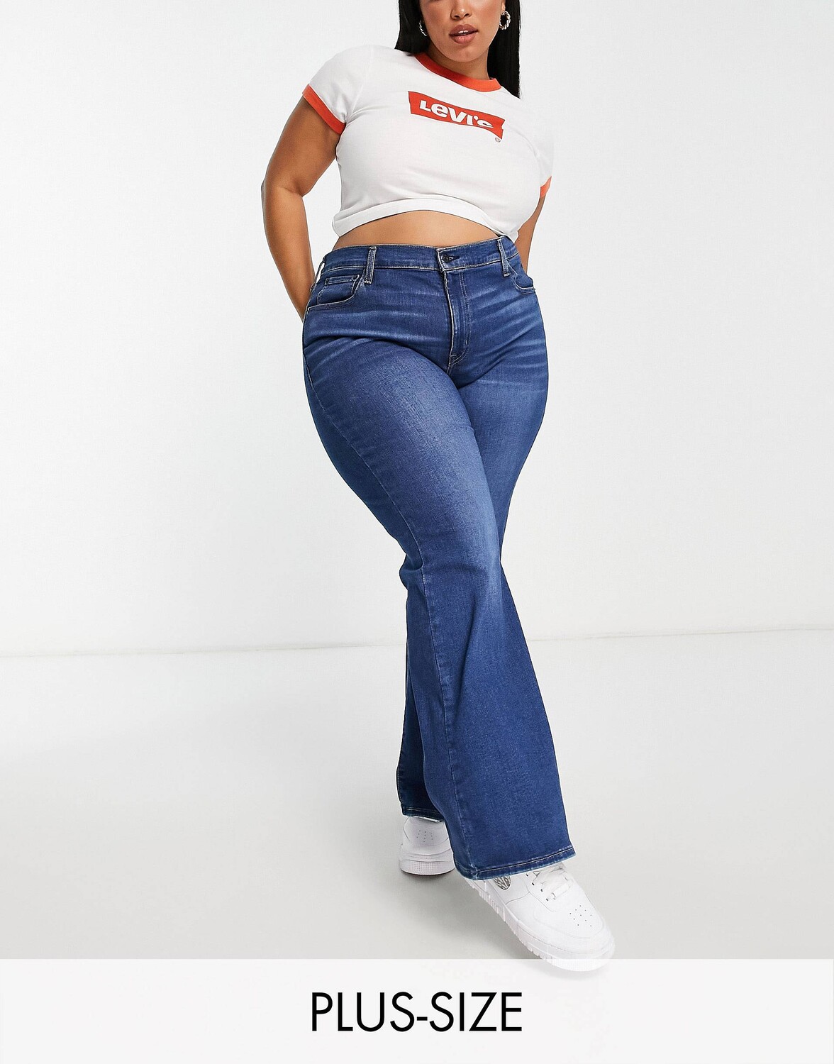 

Расклешенные джинсы с высокой посадкой Levi's Plus цвета индиго