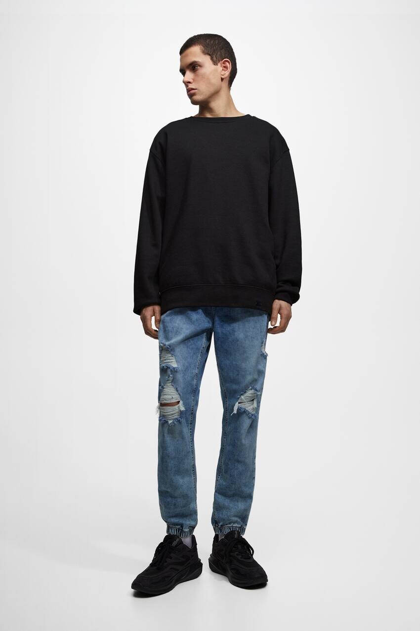 

Рваные джинсы-джоггеры Pull&Bear, синий