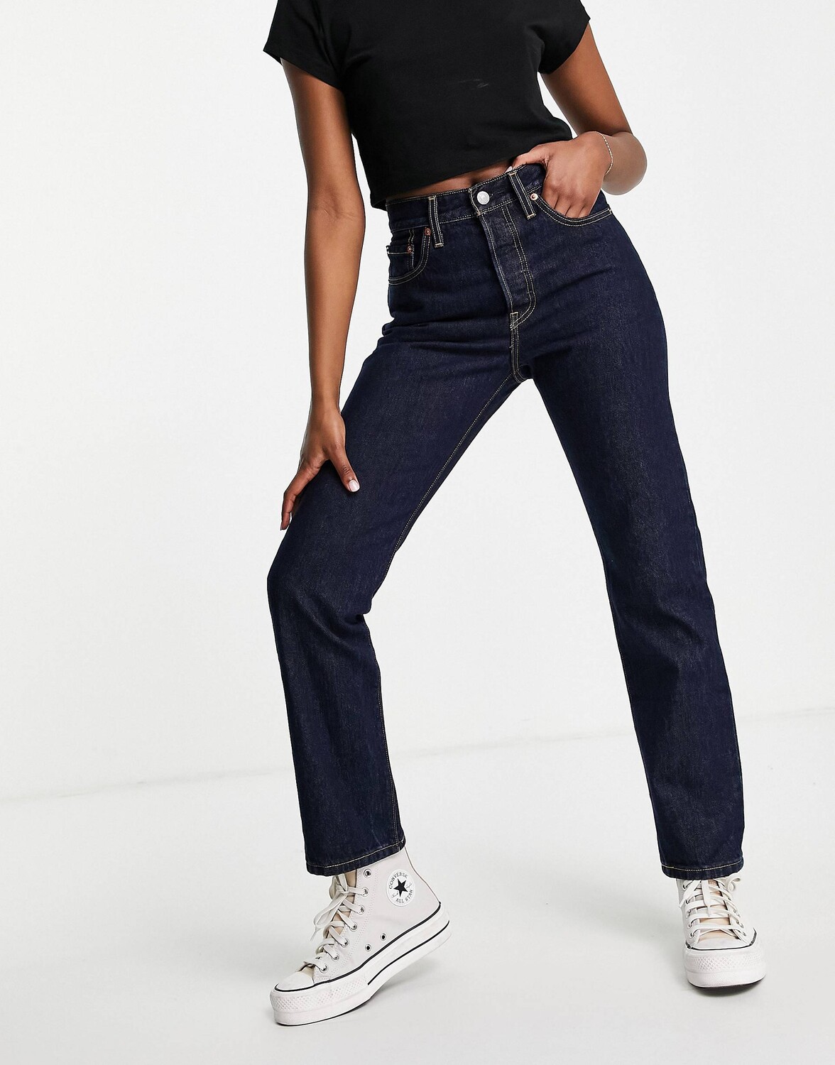

Темно-синие укороченные джинсы прямого кроя с высокой посадкой Levi's 501