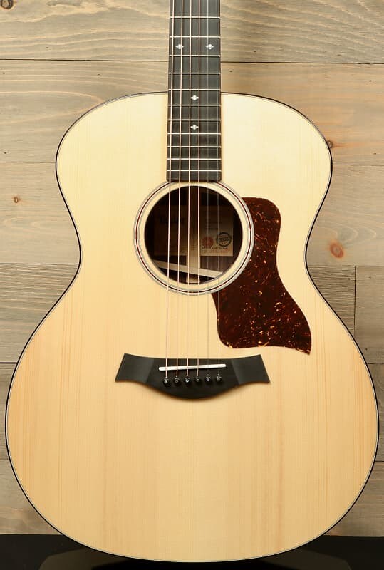 

Taylor Custom GA Premium Adirondack Spruce и AA Rosewood (гитара Mojo's Music LTD) customga