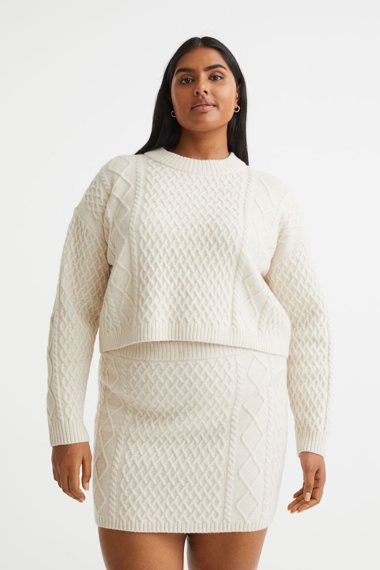 

H&M+ Свитер вязания косами, светло-бежевый