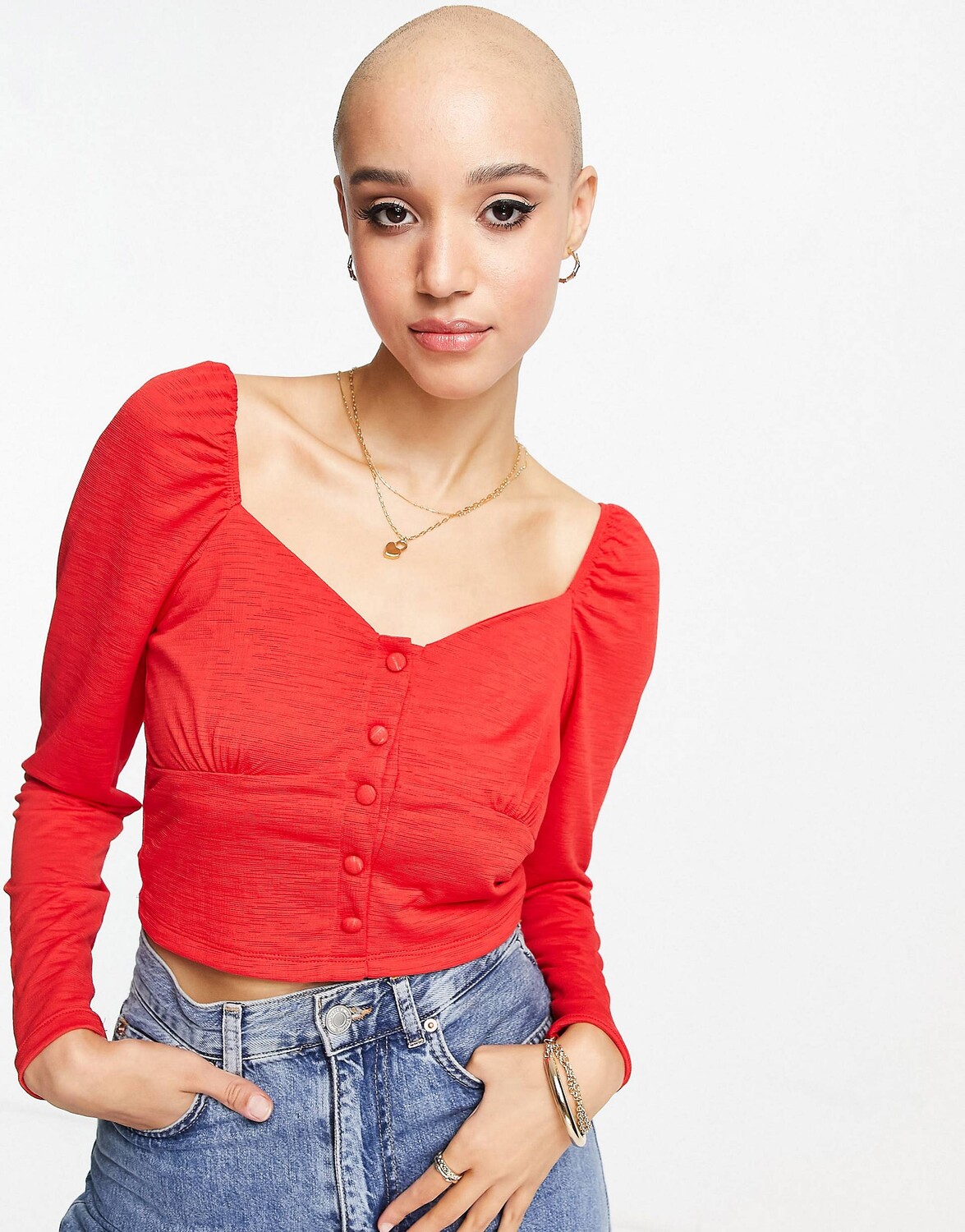 

Красный укороченный топ с длинными рукавами и швом на пуговицах Miss Selfridge