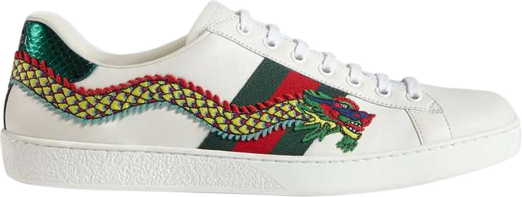 цена Кроссовки Gucci Ace Embroidered Dragon, белый