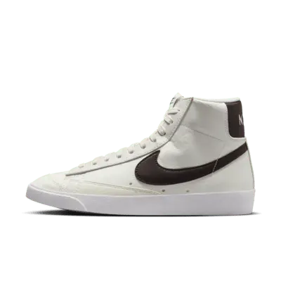 

Кроссовки Nike Blazer Mid '77, цвет Sail/White/Baroque Brown