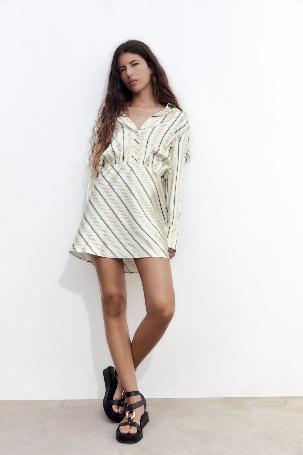 

Мини-платье в полоску ZARA, экру/зеленый