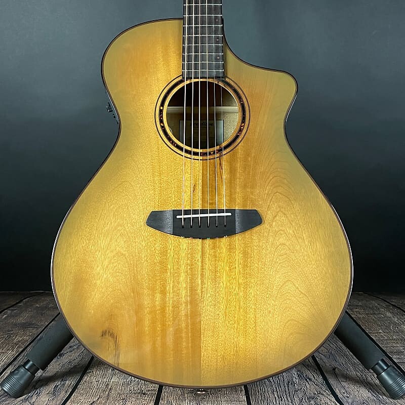 

Breedlove Pursuit Exotic S Concert Sweetgrass CE, Миртлвуд-Миртлвуд Pursuit Exotic S Concert CE, Myrtlewood-Myrtlewood