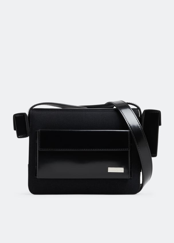 

Сумка FERRAGAMO Multi-pocket crossbody bag, черный