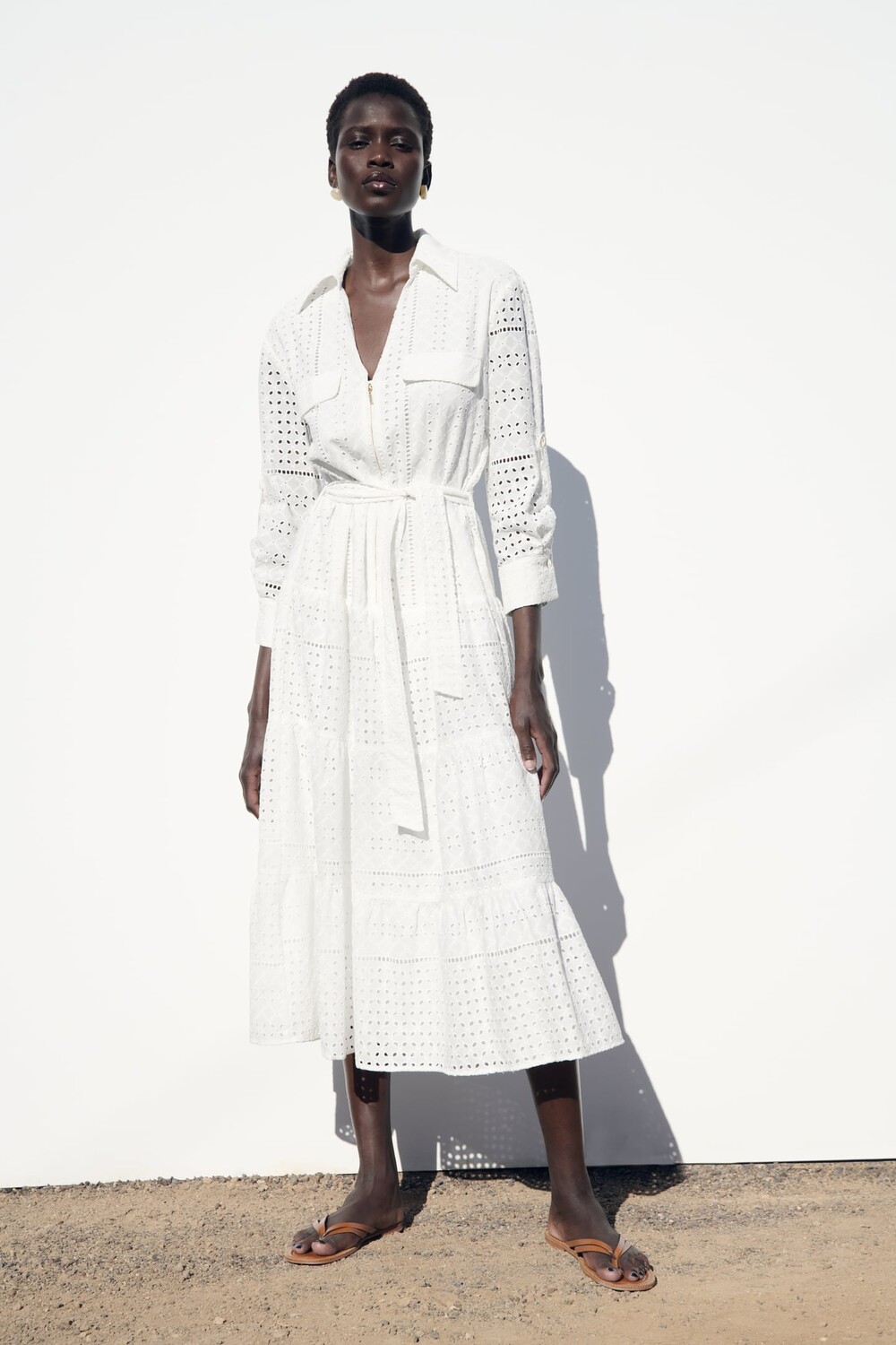 

Платье с вышивкой ZARA, белый