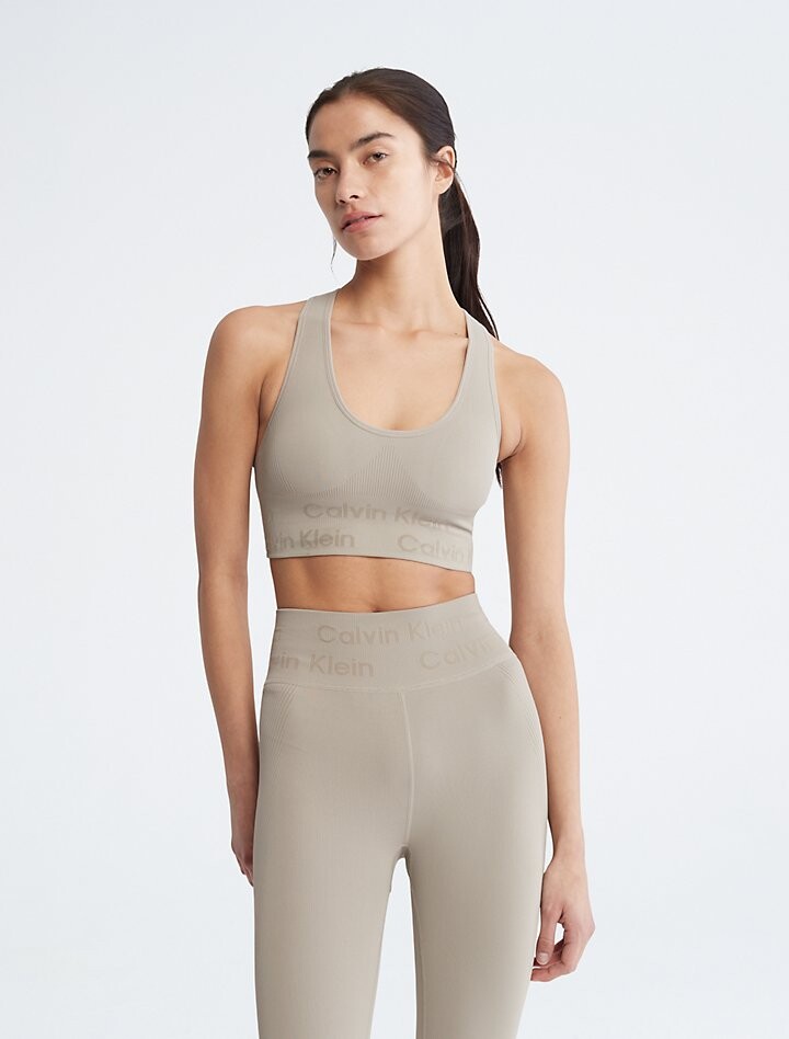 

Бесшовное спортивное бра со средней степенью ударопрочности Performance Calvin Klein