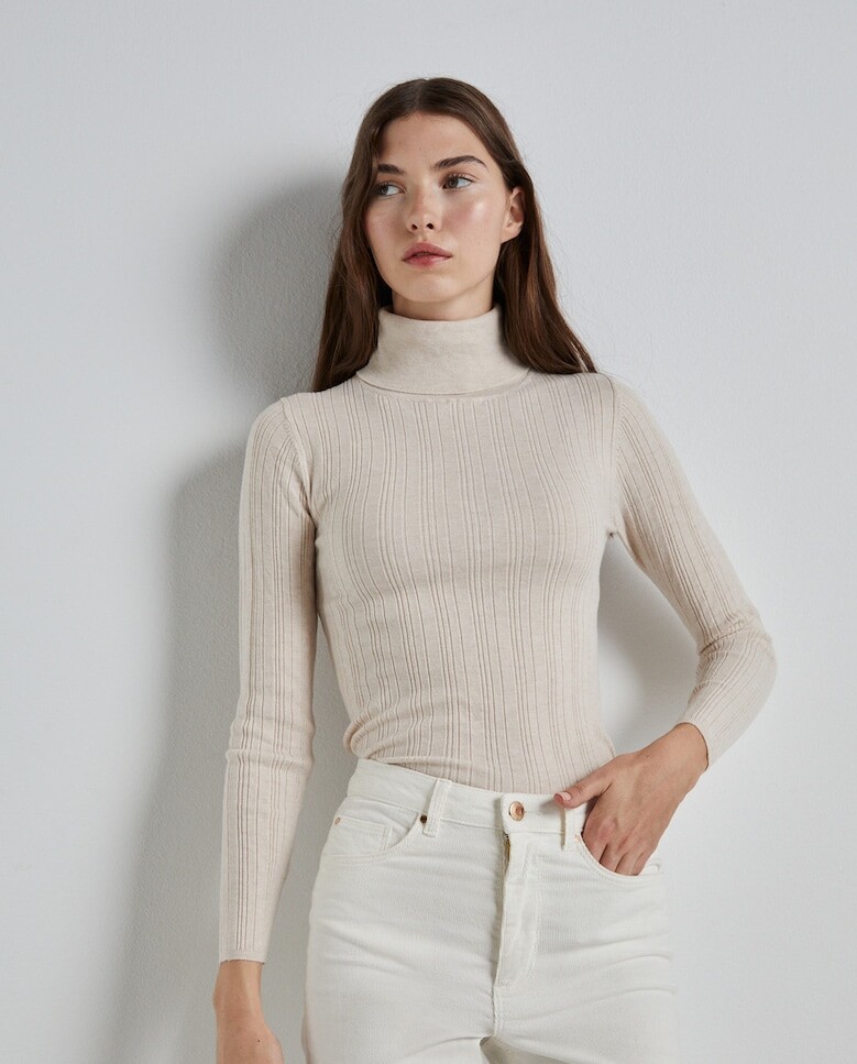

Женский свитер с высоким воротником Easy Wear, бежевый