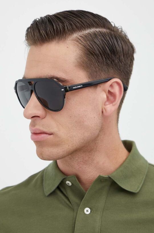 

Солнечные очки Dolce & Gabbana, черный