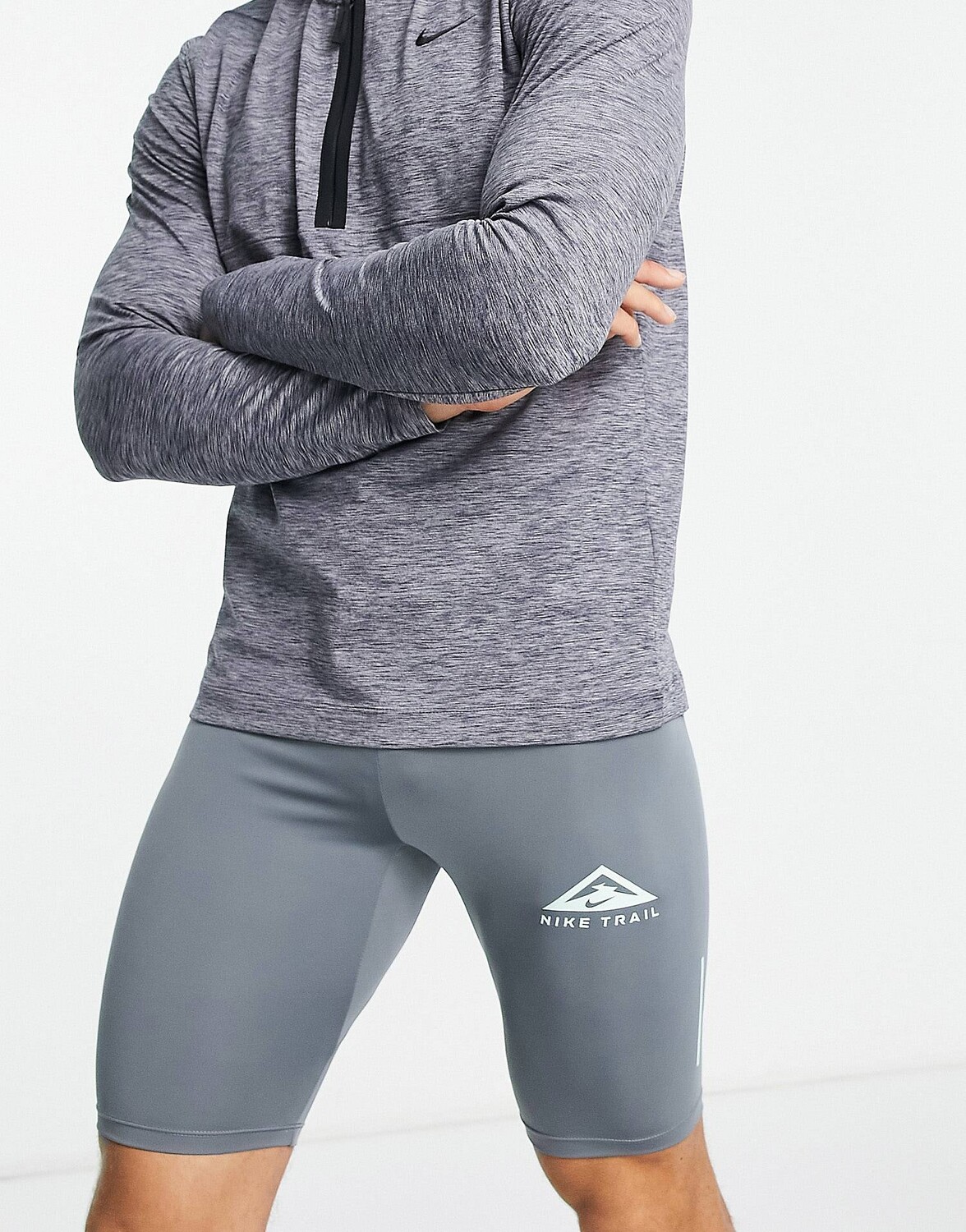 

Серые полуоблегающие шорты Nike Trail Running Dri-FIT