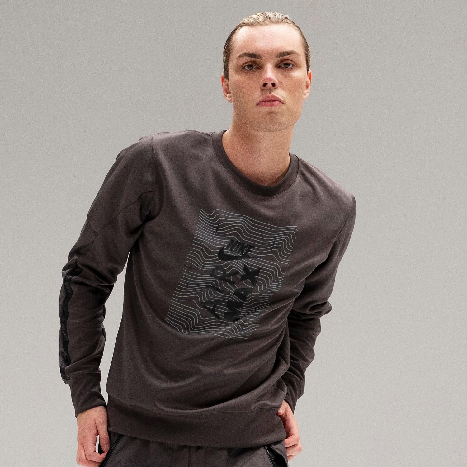 

Мужская толстовка Nike Sportswear Air Max, серый