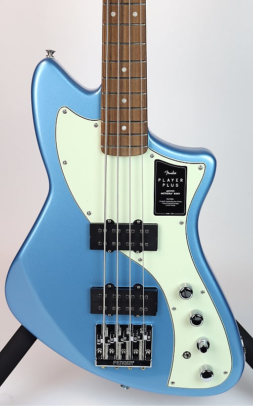 цена Fender Player Plus Active Meteora Bass Opal Spark