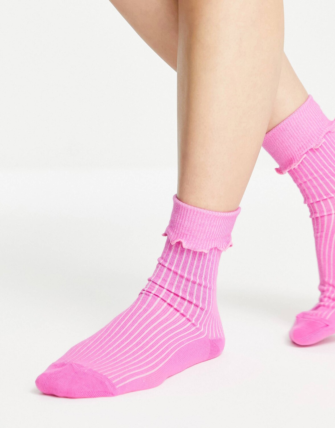 

Розовые носки со складками ASOS DESIGN