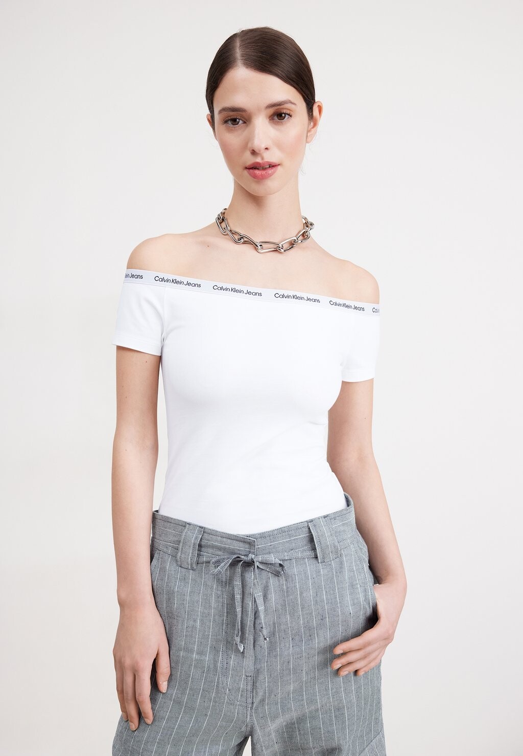 

футболка с принтом Elastic Bardot Top Logo Calvin Klein Jeans, цвет bright white