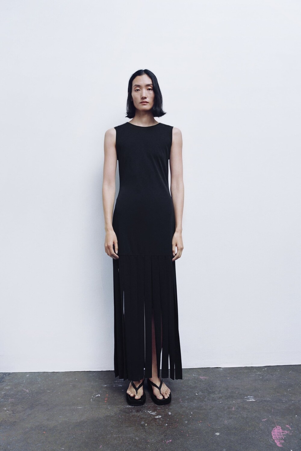 

Длинное платье с окрашиной ZARA, черный