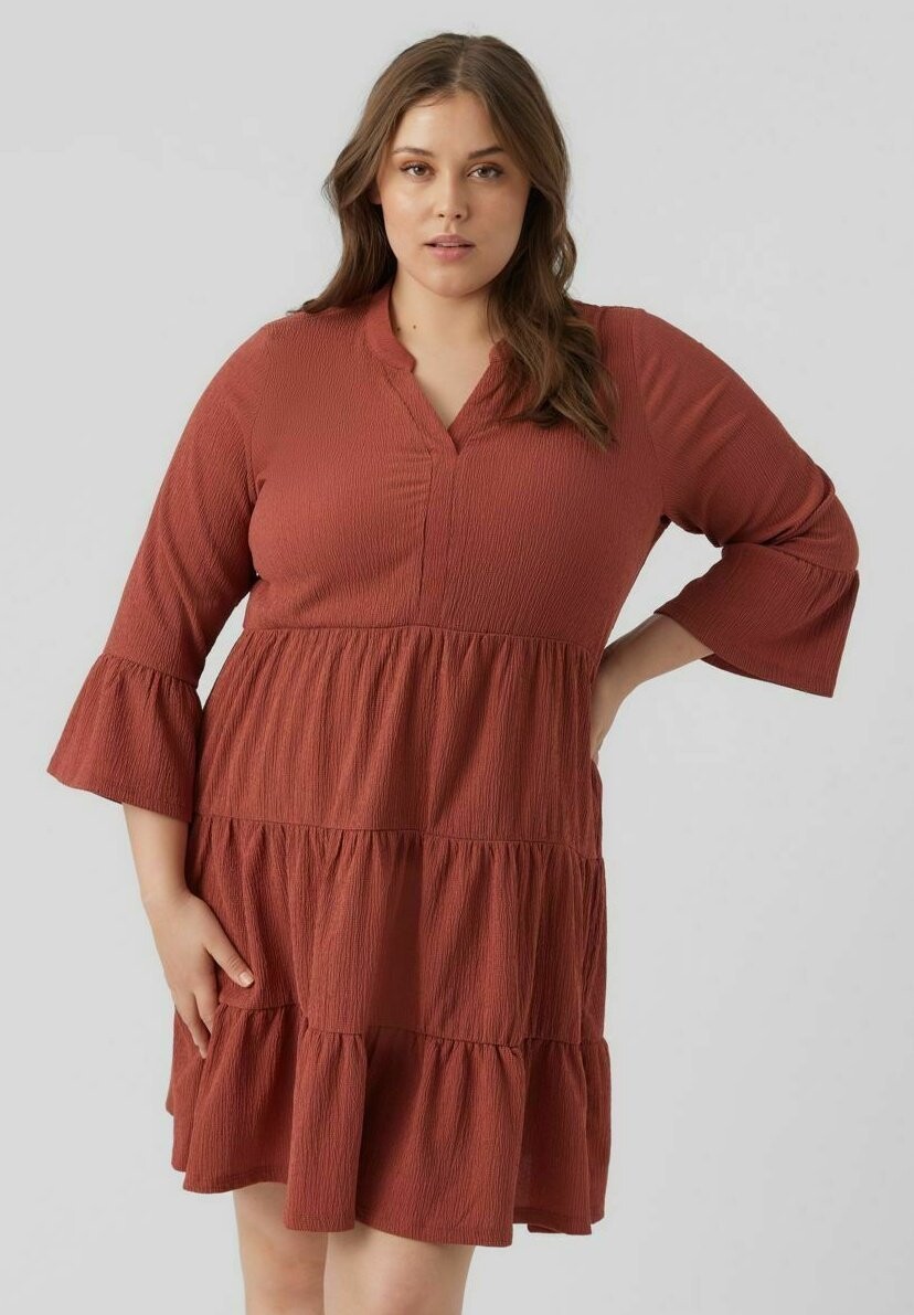 

Повседневное платье Vero Moda Curve, цвет sable