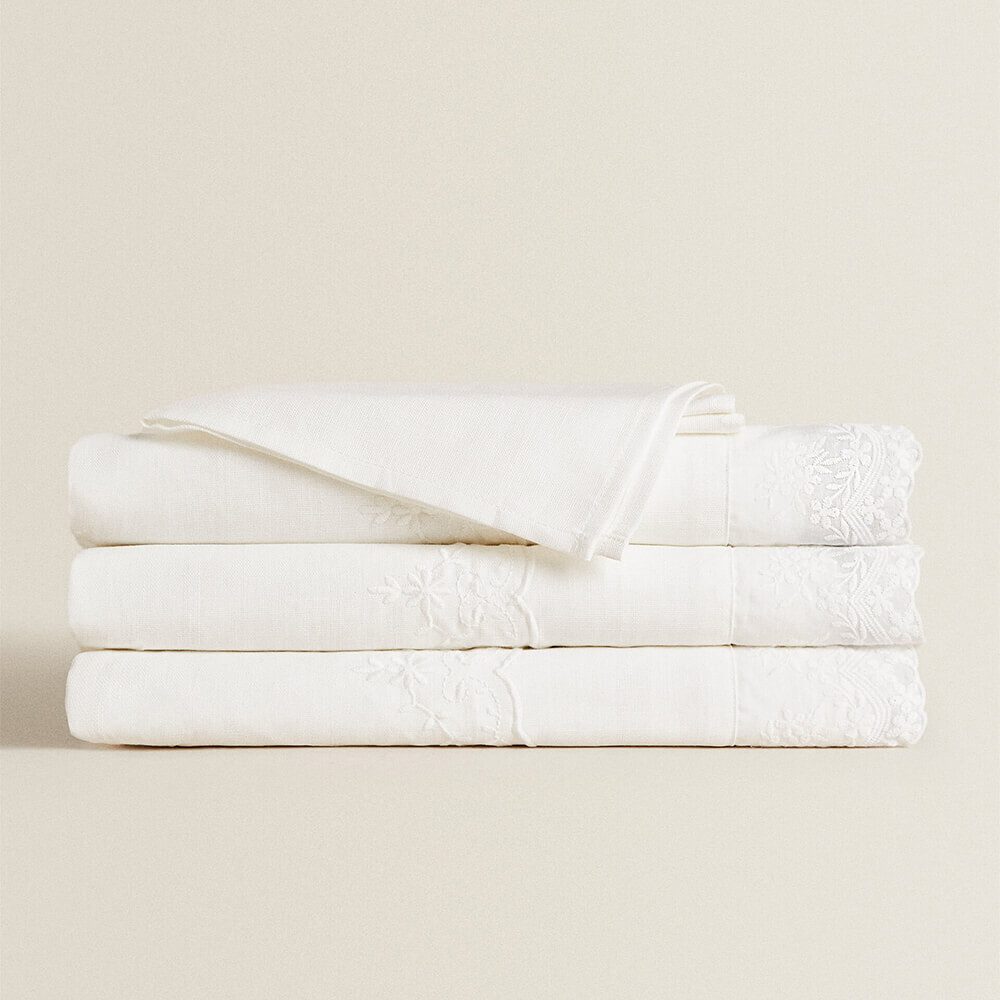 

Скатерть Zara Home Embroidered With Lace Trim, белый