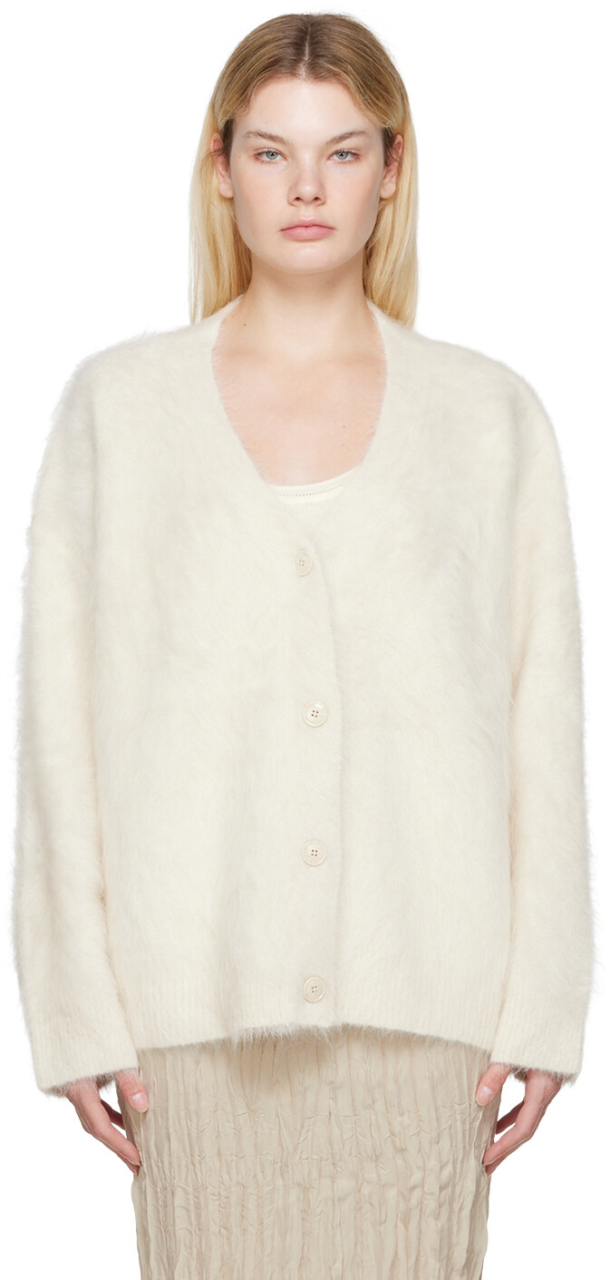 

Эксклюзивный кардиган Off-White от SSENSE Biella Totême