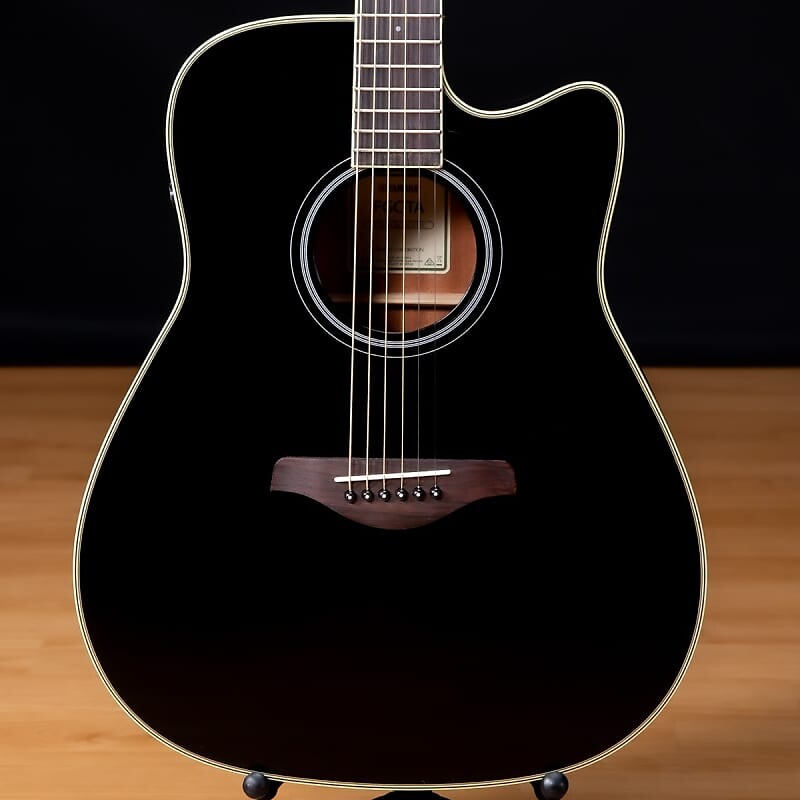 

Трансакустическая гитара Yamaha FGC-TA — черная SN IIM061801 FGC-TA - Black