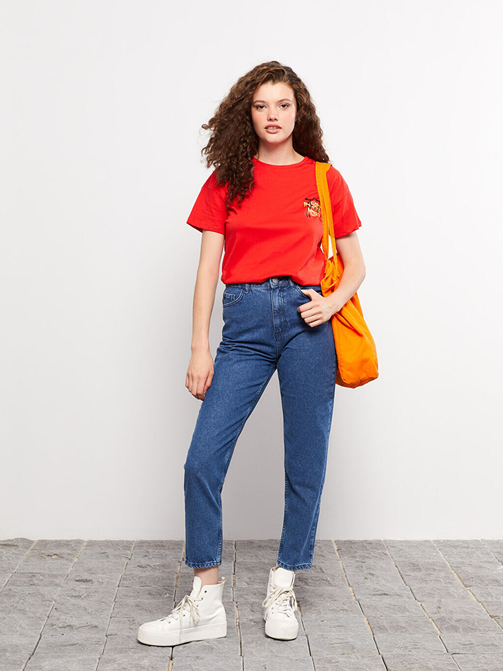 

Прямые женские джинсы Mom Fit с высокой талией LCW Eco
