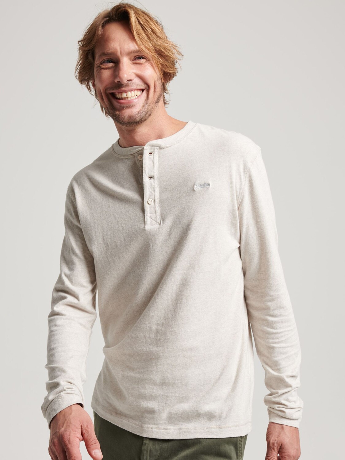 

Футболка Henley с длинными рукавами из органического хлопка Superdry, овсяно-кремовый меланжевый цвет, Бежевый