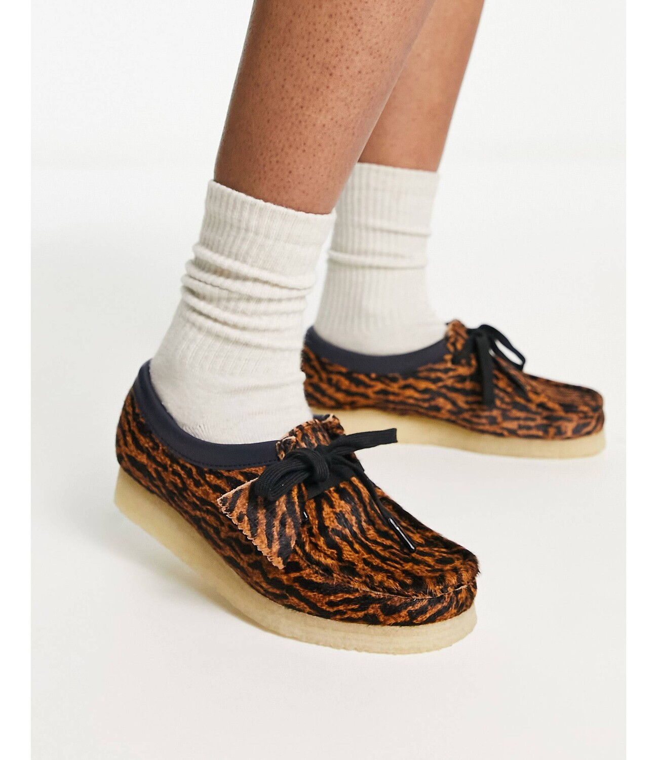 

Туфли Clarks Originals Wallabee из замши с ворсистым принтом и тигровым принтом