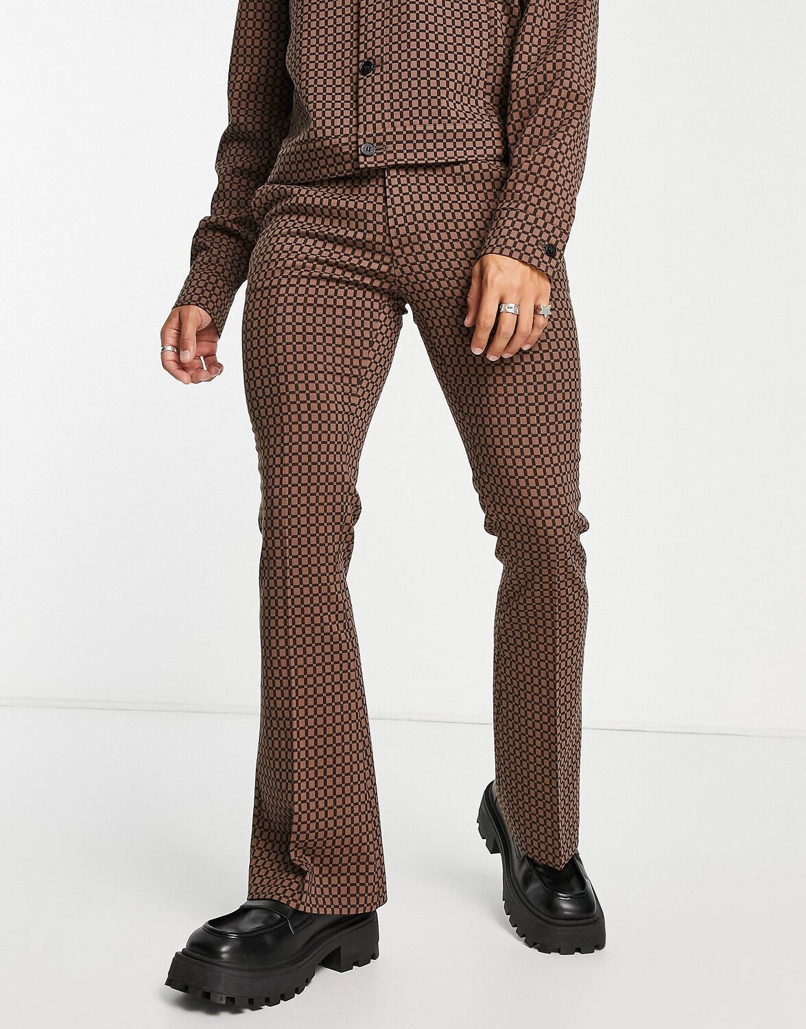 

Коричневые расклешенные брюки в клетку ASOS DESIGN smart coord