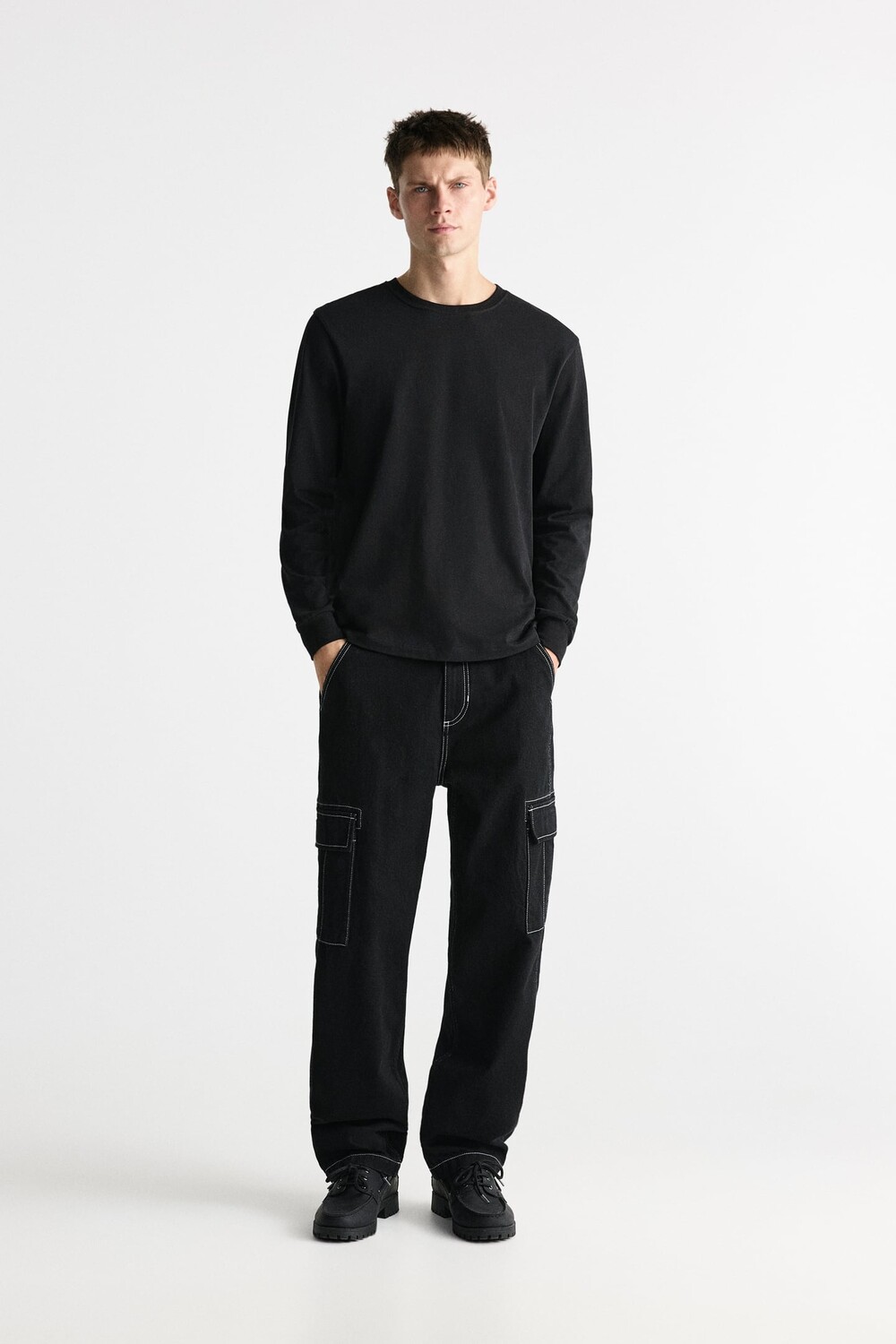 

Джинсы карго с прошивкой ZARA, черный