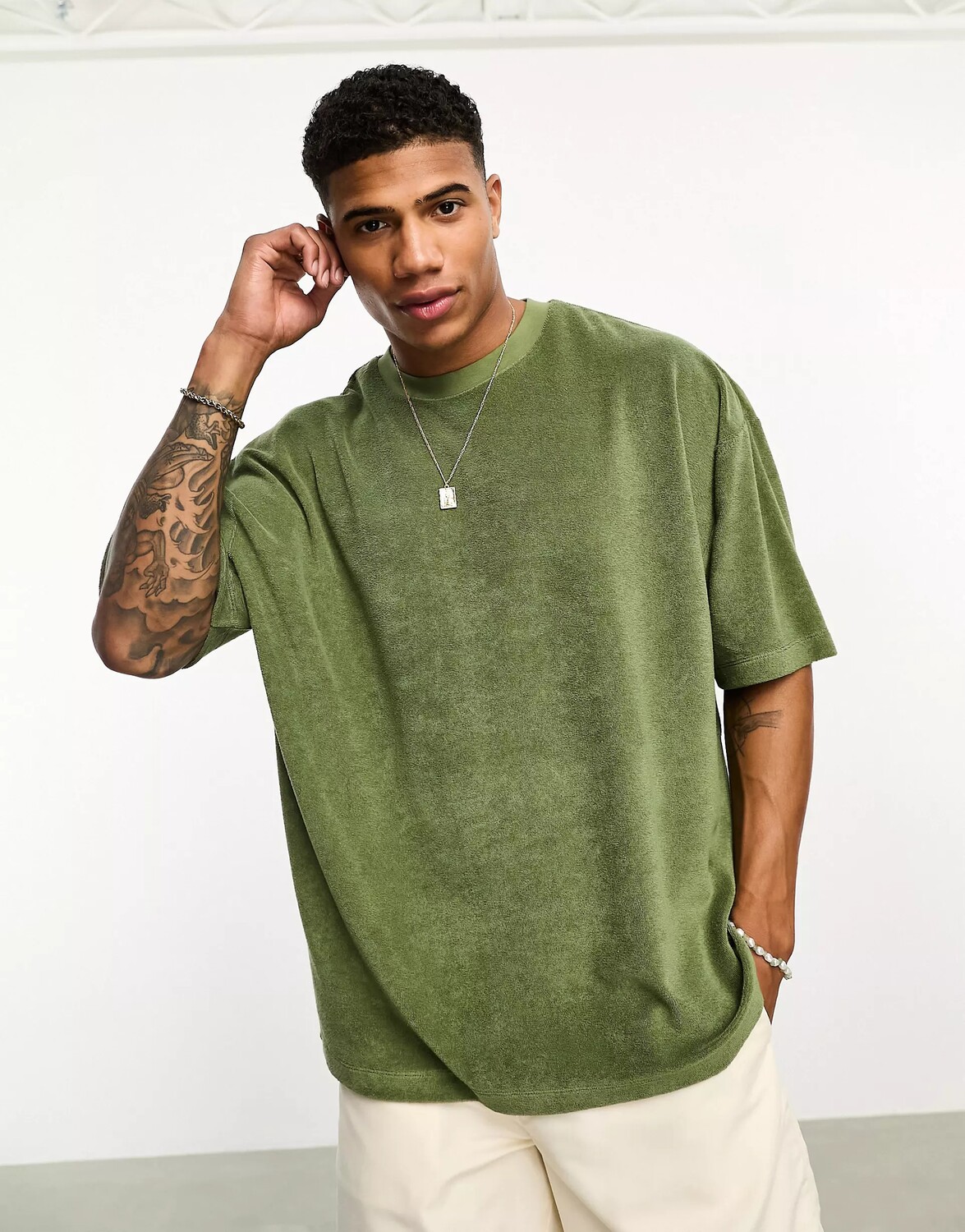 

Футболка Asos Design Oversized Towelling With Celestial Back Embroidery, хаки