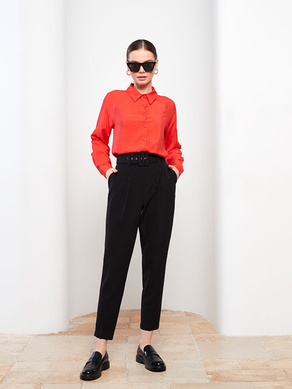 

Прямые женские брюки Carrot Cut LCW Modest, Черный