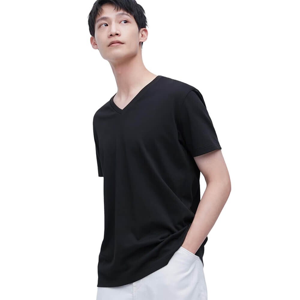 

Футболка Uniqlo Dry Color V-Neck Short-Sleeve, черный