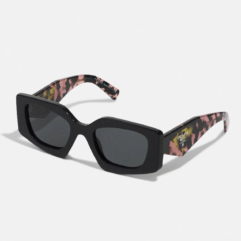 

Солнцезащитные очки Prada, черный