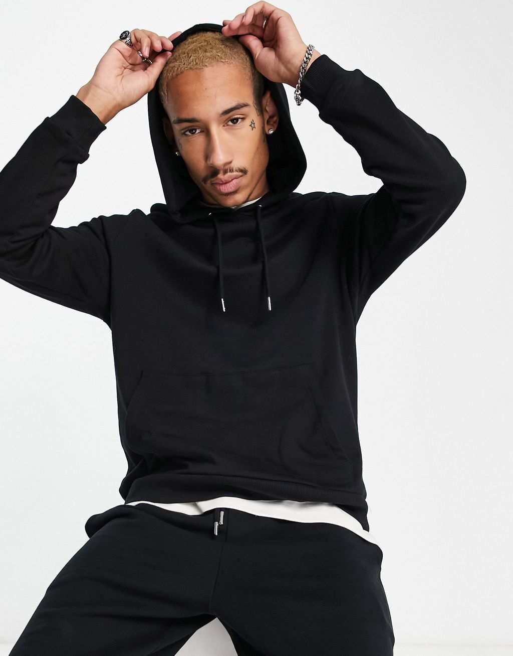

Худи черного цвета ASOS DESIGN - ЧЕРНЫЙ