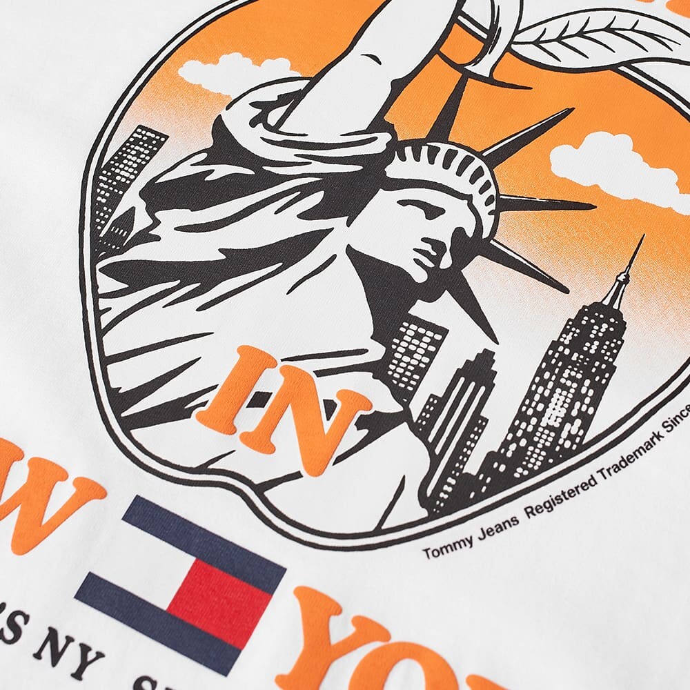 

Футболка Tommy Jeans New York Basketball Tee, Белый
