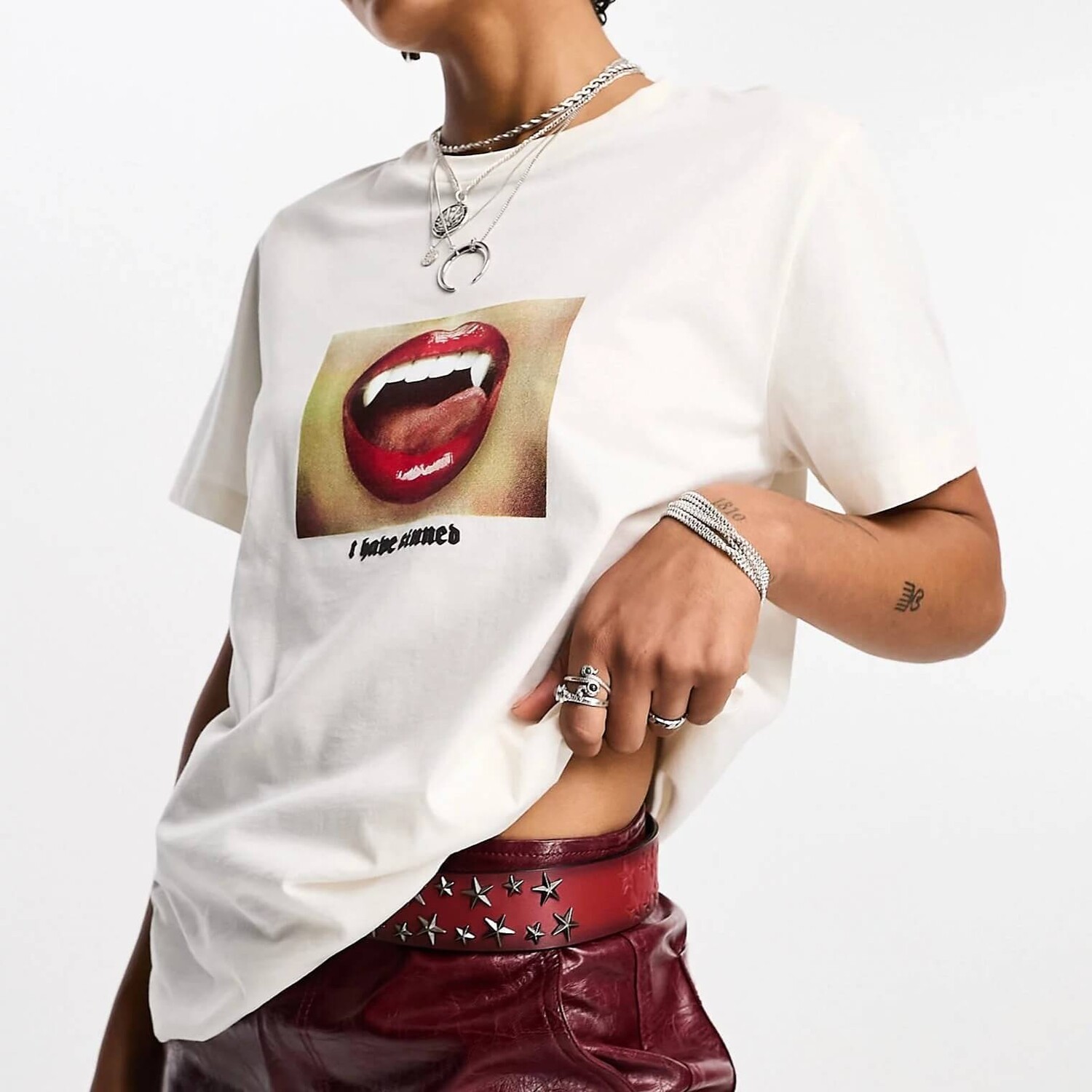 

Футболка с рисунком Asos Design Halloween I Have Sinned, белый
