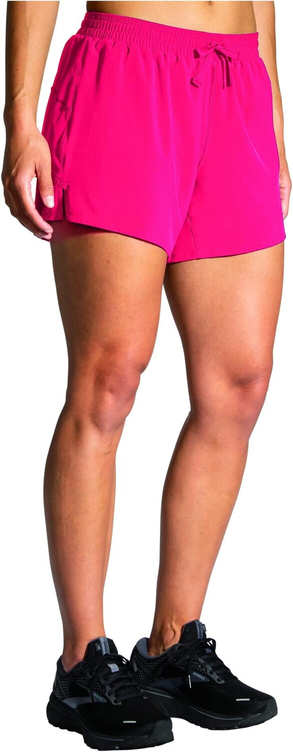 

Шорты "Момент 5 дюймов" Brooks, цвет Hyper Pink