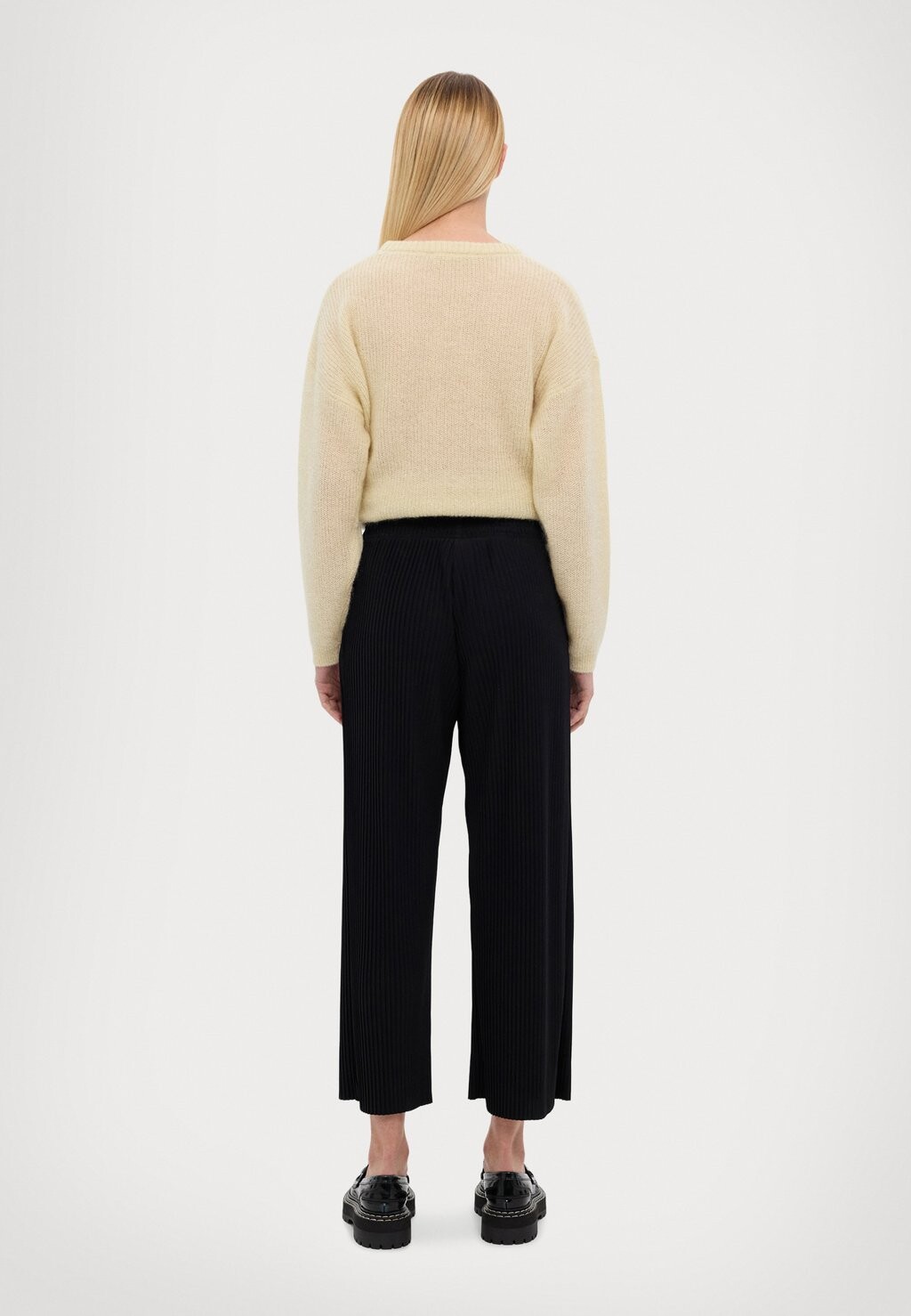 

Брюки ROLANDA Max Mara Leisure, черный