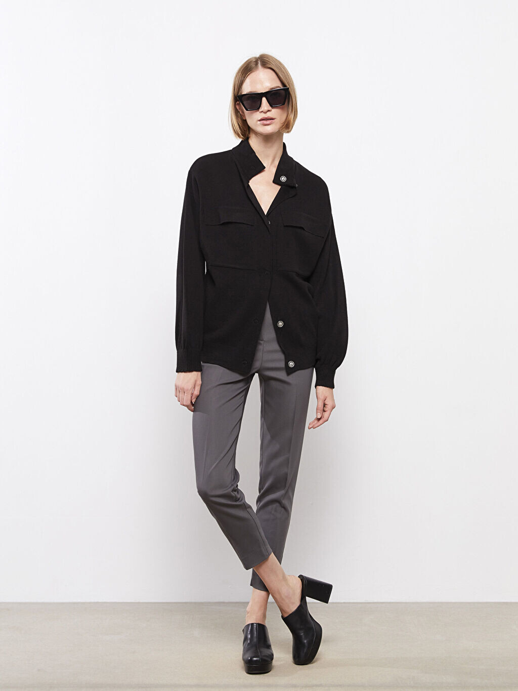 

Прямые женские брюки Slim Fit LC Waikiki Basic, Серый