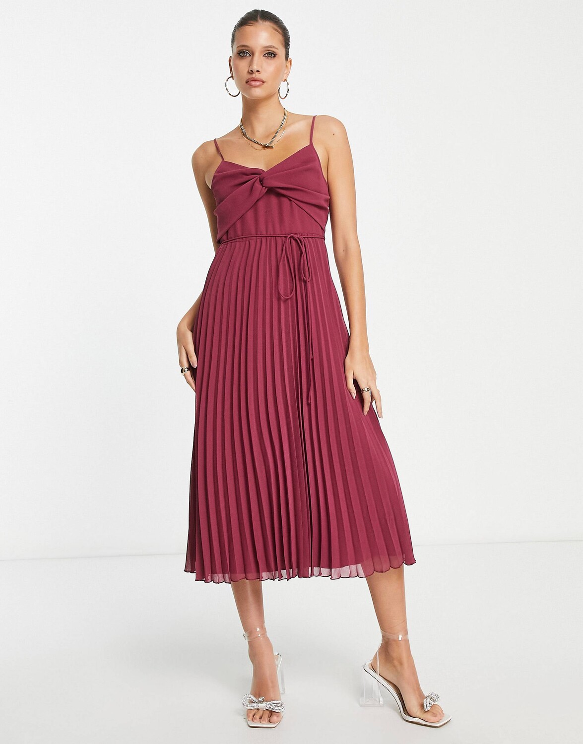 

Платье миди на бретелях со складками и поясом ASOS DESIGN