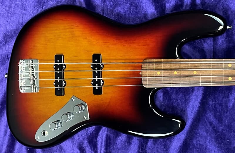 

Басс гитара Fender Jaco Pastorius Fretless Jazz, 3-Tone Sunburst / Pau Ferro