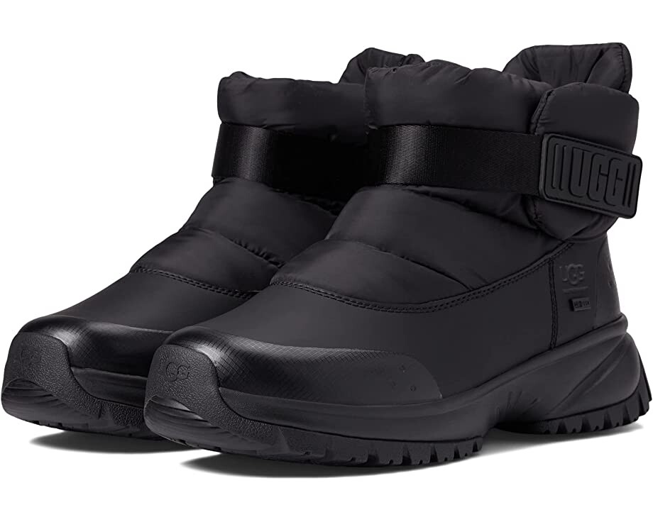 

Ботинки Yose Puff UGG, черный