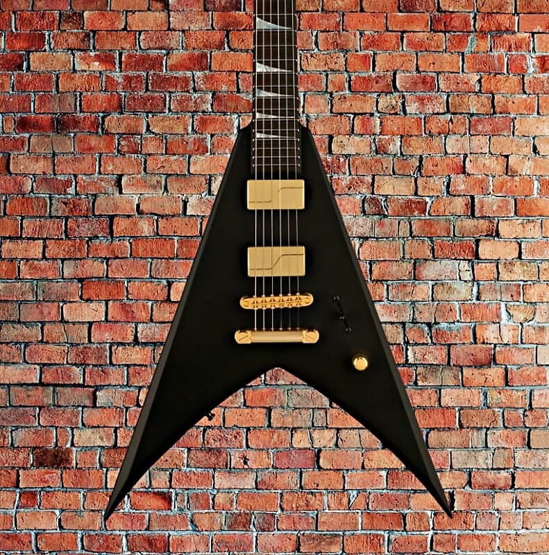 

Jackson USA Custom Shop Limited Edition King V Satin Black (предзаказ)