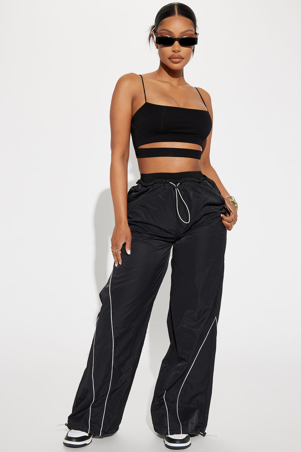 

Брюки Fashion Nova PI8466, черный