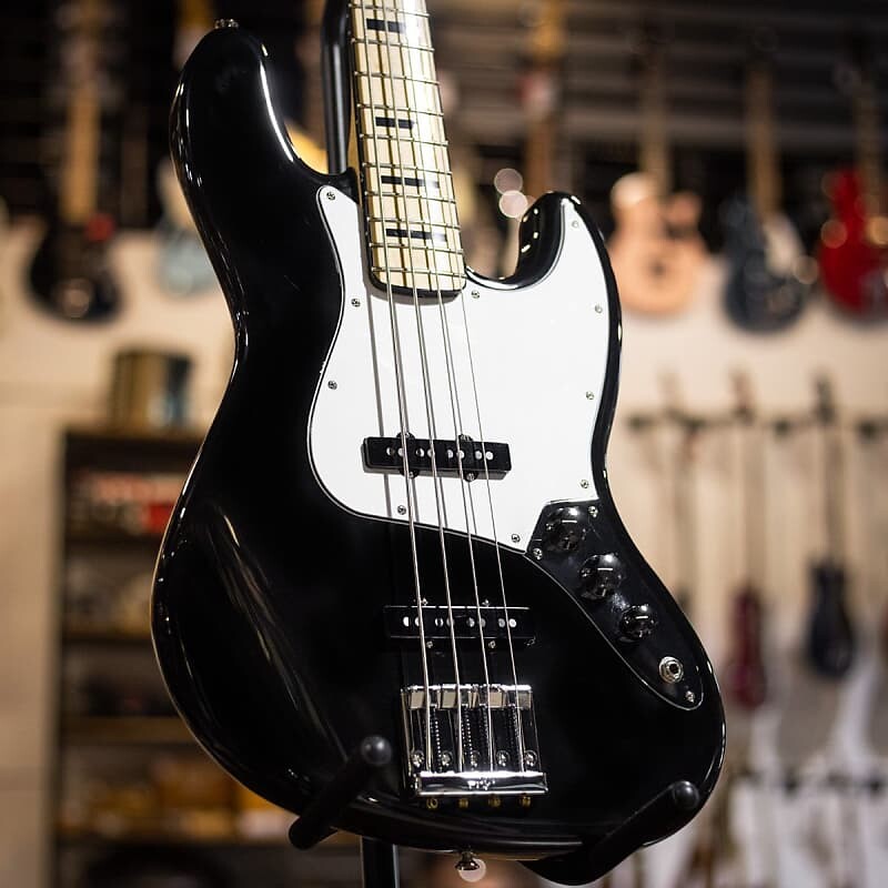 

Fender Geddy Lee Jazz Bass - кленовый гриф - черный с роскошной сумкой