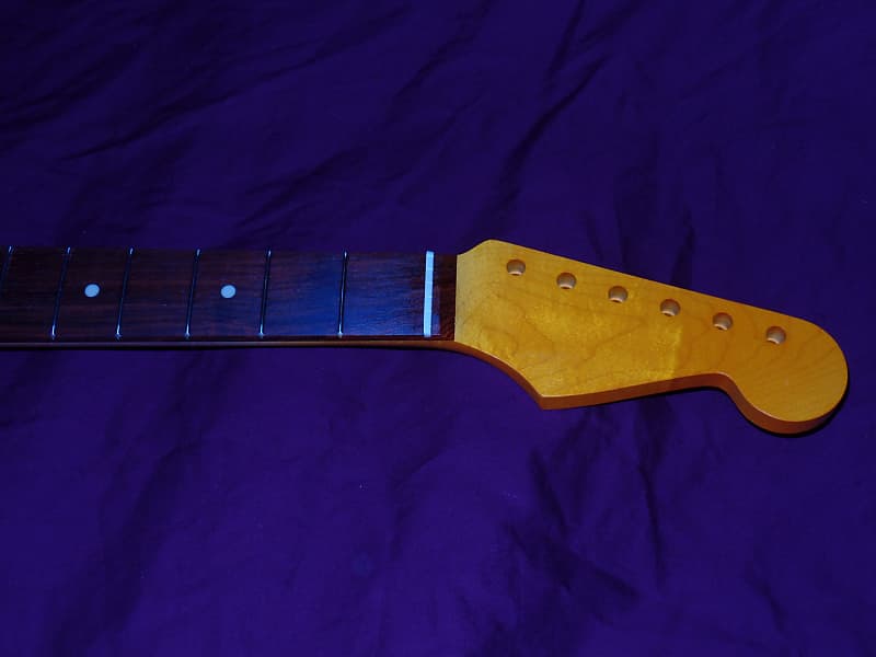 FAT 21 Fret Relic 9.5 C Stratocaster Vintage Rosewood Allparts Fender Лицензионный гриф Stratocaster Neck